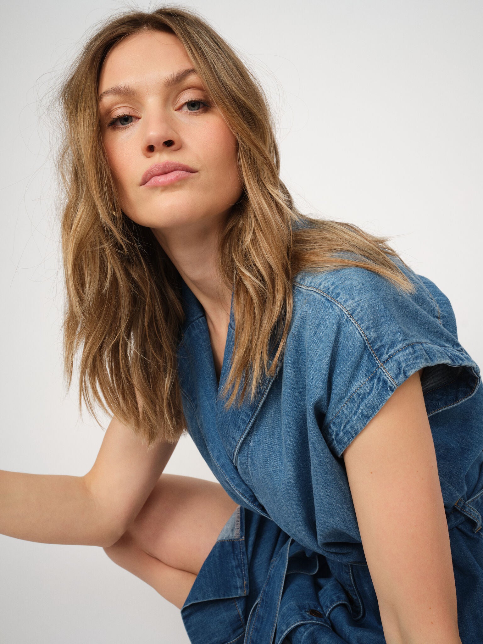 Modelshot / Mid Blue / Detail